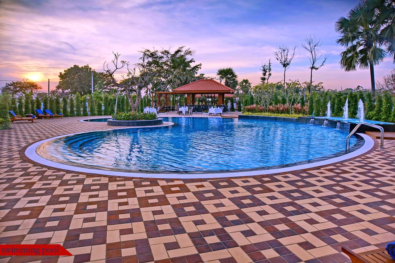 The Regency Hotel Bagan Extérieur photo